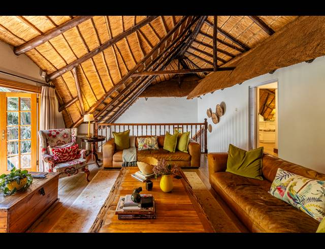7 BEDROOM HOUSE FOR SALE IN BRYANSTON